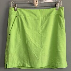 Vibrant Green Mini Skirt with Sleek Silhouette